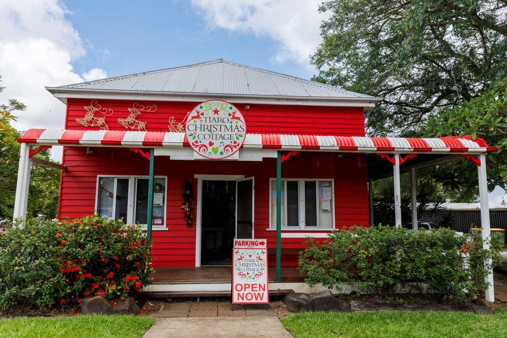 Tiaro Christmas Cottage - open from June to December for Christmas