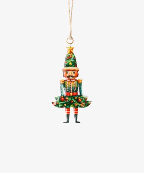Nutcracker with Tree Skirt, HO