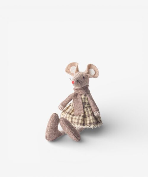 Brown Hilary Mouse, Sitting